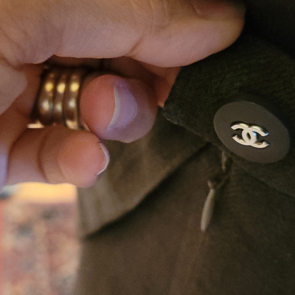 Chanel Vintage blazers & skirts. Final sale no return - Picture 16 of 17